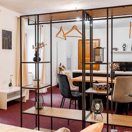 K1 Piatok Sobota Disco Cez Tyzden Tichy Apartman Košice Exteriér fotografie
